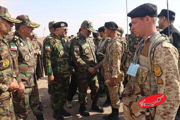 بازدید فرمانده نیروی زمینی ارتش از یگانهای این نیرو در این سیستان و بلوچستان