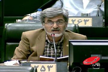 ادعای کوچکزاده درباره تخلف در جداول بودجه/ من و تو وقتی پول نداریم، صدقه نمیدهیم/ چه کسی گفته در این جدول کمک به آن مؤسسه اضافه شود؟