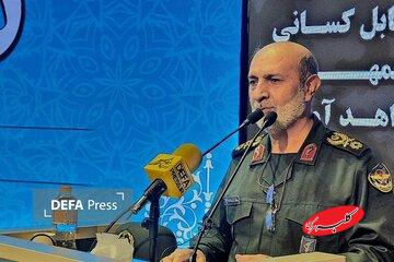 هشدار فرمانده ارشد نیروهای مسلح به آمریکا/ اگر آمریکا دست به اشتباهی بزند، باید آماده استقبال از ردیفهای پرشمار تابوتهای سربازان خود باشد