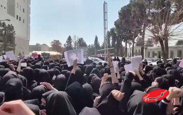 تو که شعار می دهی «مرگ بر سه فاسد/ملا چپی مجاهد» و خواستار تغییر نام دانشگاه الزهرا به فرح پهلوی هستی، معنی این شعارها را می دانی؟