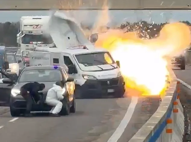 سرقت مسلحانه خودرو حمل پول در ایتالیا