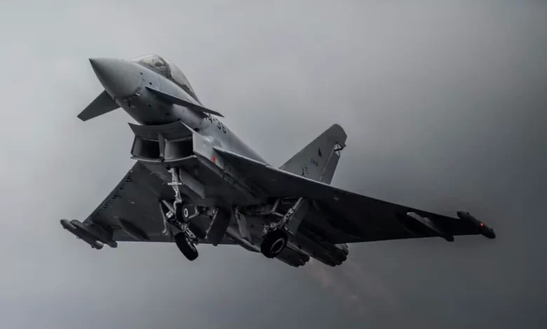 جنگنده تایفون