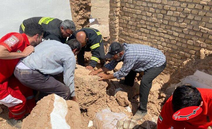 ارتباط با نیروهای امدادی از زیر آوار؛ دستورالعملهای سازمان اورژانس