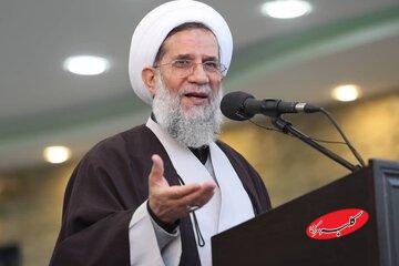 دیدار رییس سازمان عقیدتی سیاسی ارتش با خانواده شهدای ارتش در کرمان + تصاویر