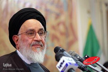 درخواست آیت الله محقق داماد از پاپ لئو چهاردهم؛ با تذکر به تعلیمات عیسی مسیح (ع) ترامپ را هدایت بفرمایید