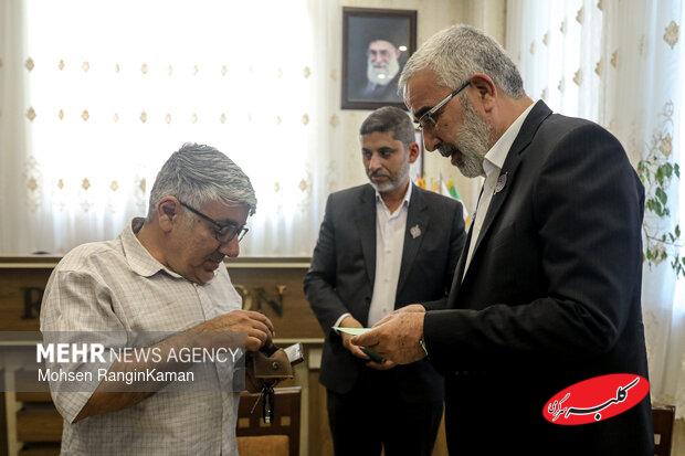 دیدار تولیت آستان مقدس علوی با خانوادههای آسیب دیده جنگ رمضان