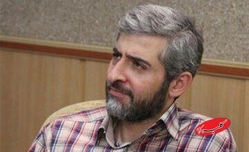 عکسی دیده نشده از داماد رهبر شهید در یک سفر دانشجویی