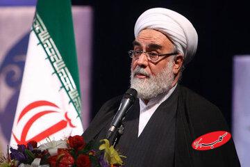 محمدی گلپایگانی: اثاث منزل رهبر شهید یک وانت بیشتر نبود/ رهبر شهید علاوه بر فقیه جامع الشرایط، یک شاعر، جغرافیدان، تاریخدان و جامعه شناس هم بودند