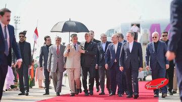 یک هشدار مهم به دولت ایران/ استقبال مهم شهباز شریف از پزشکیان در فرودگاه/ ایران اولین سانتریفیوژهای خود را از عبدالقدیر خان گرفت