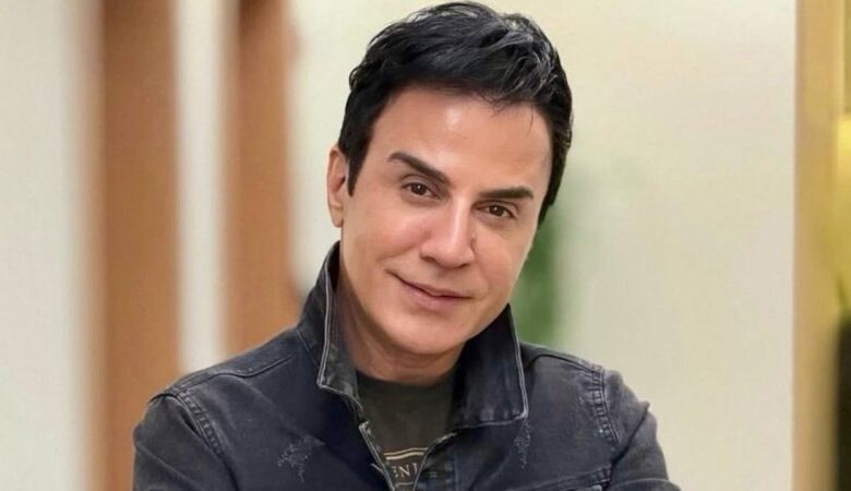 عموپورنگ به سوگ مادرش نشست+ عکس