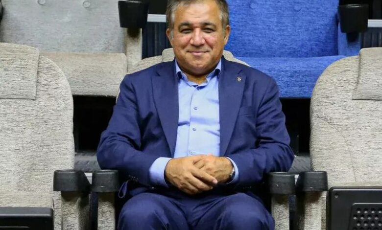 تاجرنیا