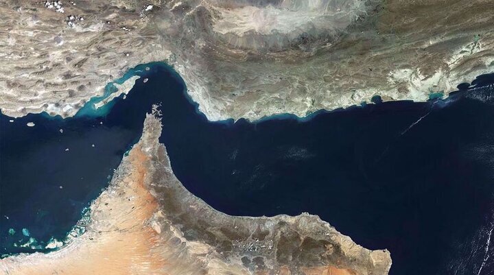 تنگه هرمز