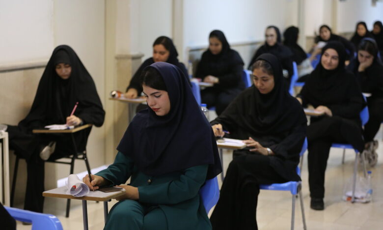 امتحانات مدارس