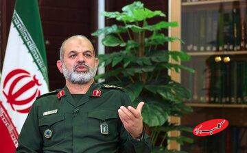 اولین حضور فرمانده کل سپاه در انظار عمومی بعد از جنگ/ احمد وحیدی در مصلی تهران+ عکس