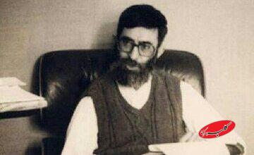 روایت رهبر شهید انقلاب از کودکی و قرآن خواندن مادر؛ جوان بودند و صدای خیلی خوبی هم داشتند، صبحها در خانه قرآن میخواند و ما دورشان جمع میشدیم...