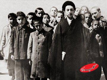 رد پای یک رهبر در کوچههای مشهد/ روحانی نوجوان و محجوبی که قرآن و شعر میخواند