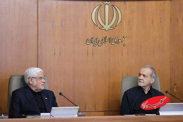 تقدیر پزشکیان از عارف