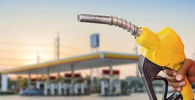 توقف اجرای طرح عرضه بنزین با نرخ پالایشگاهی در کرمان