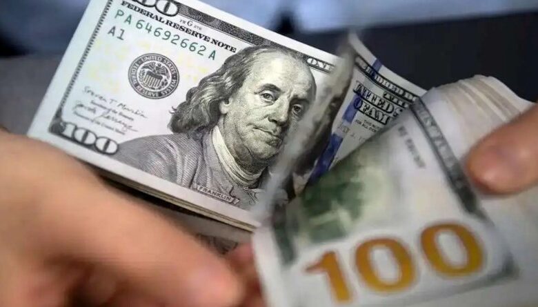 فروش 1000 دلار اسکناس ارز در شعب 3 بانک از امروز