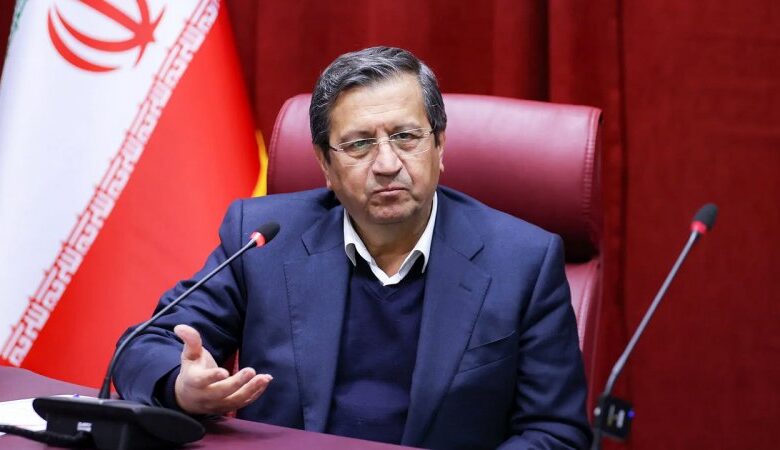 نرخ ارز مدنظر بانک مرکزی اعلام شد/ همتی: ارزپاشی نمیکنیم؛ پیشداوری نکنید