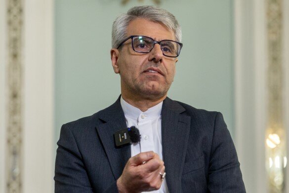 بقائی