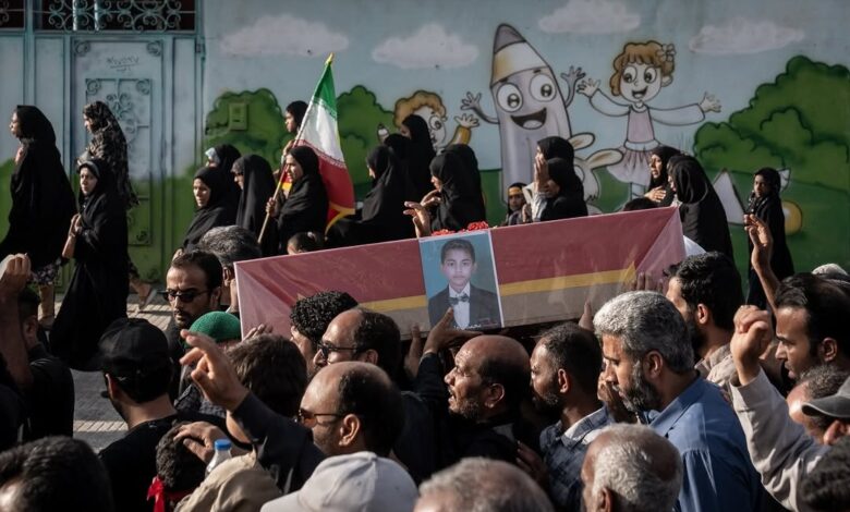پیکر شهید دانش آموز
