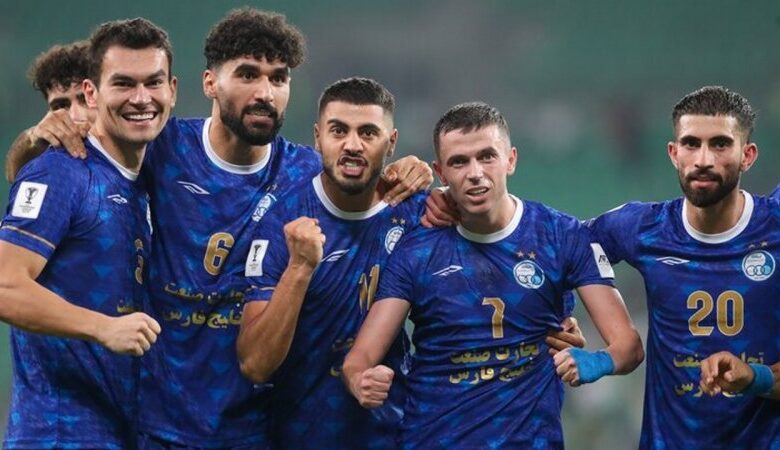 این بازیکن استقلال ۱۰ سال تیم ملی را بیمه می کند!