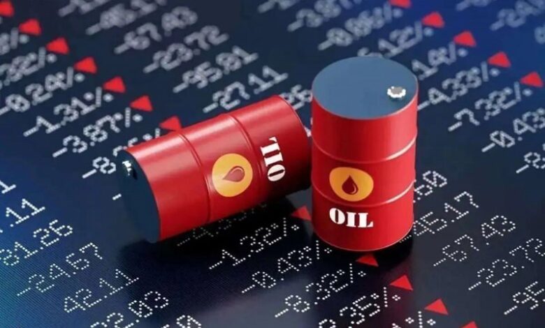 سقوط 3 درصدی قیمت نفت/ قیمت به کف یک هفته اخیر رساند
