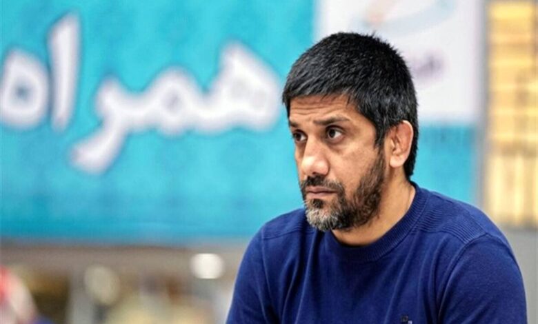دبیر