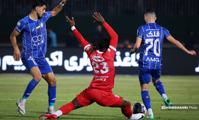 حاشیه های دربی ۱۰۶ پرسپولیس ۰ - ۰ استقلال در اراک